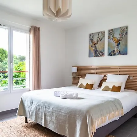 Apartament T2proche Au Centre Avec Wifi Lanton